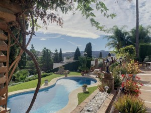  Villa For Sale in Mijas , Málaga