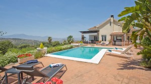  Villa For Sale in Alhaurin El Grande , Mlaga