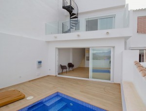  R4992982